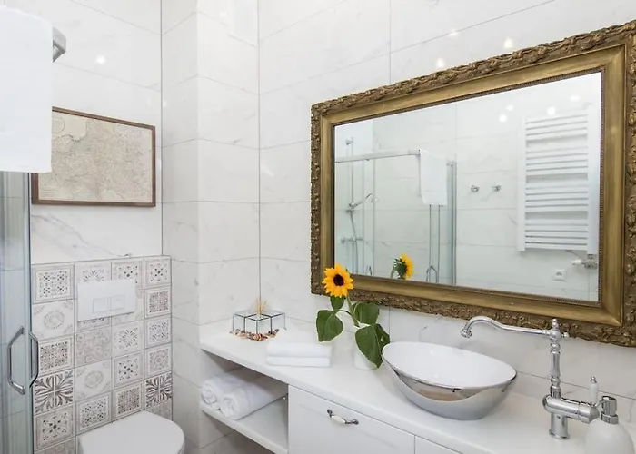 1 - Bedroom - Plac Na Groblach 19 דירה