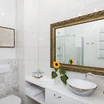 1 - Bedroom - Plac Na Groblach 19 Daire